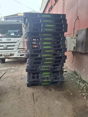 High-Quality Plastic Pallets; Various Sizes, Loads Capacities