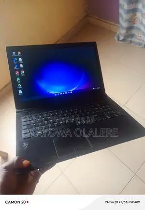 Laptop Toshiba Satellite R845 4GB Intel Core i3 HDD 750GB