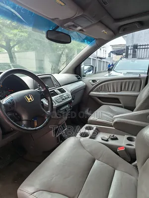 Honda Odyssey Touring 2009 Silver