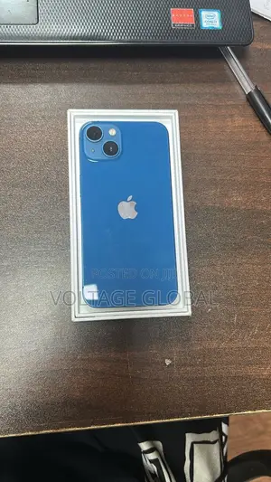 New Apple iPhone 13 128 GB Blue