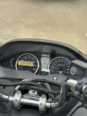 Suzuki Burgman 2017 White