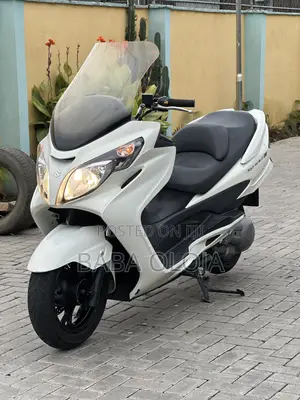 Suzuki Burgman 2017 White