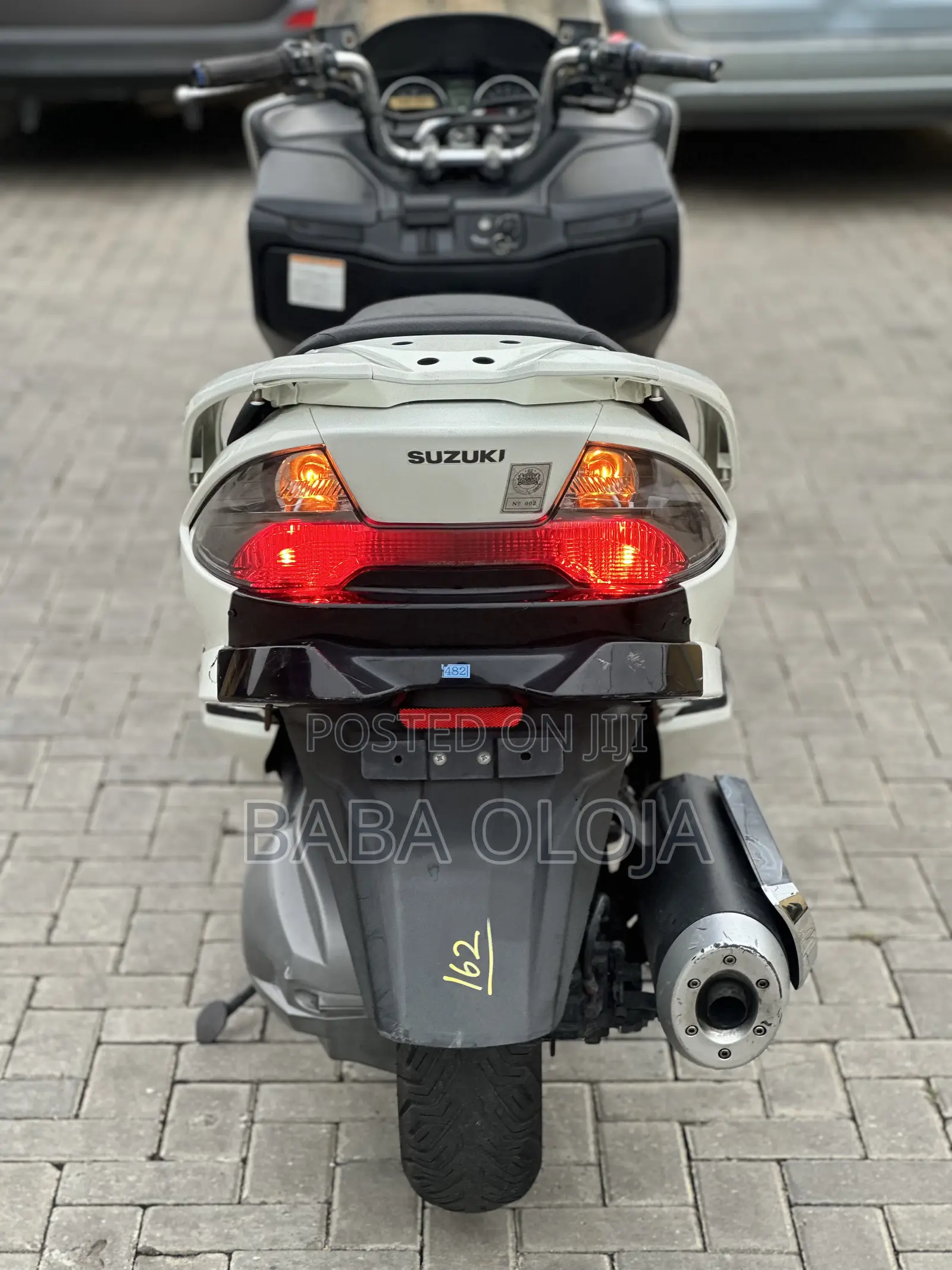 Suzuki Burgman 2017 White