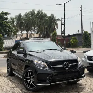 Mercedes-Benz GLE-Class 2016 Black