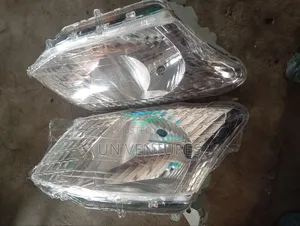 Head Light Isuzu D-Max 2015