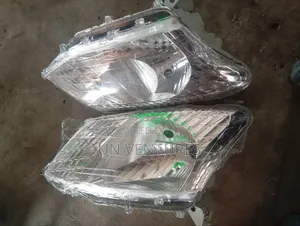 Head Light Isuzu D-Max 2015