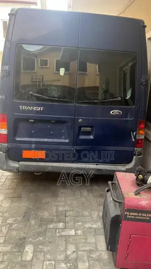 Ford Transit 2005 Blue