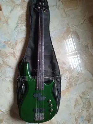 4 Strings Bass Guitar