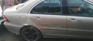 Mercedes-Benz C200 2005 Silver