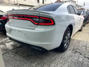 Dodge Charger 2017 White