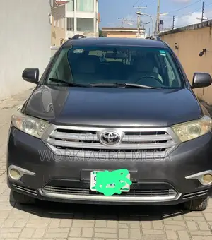 Toyota Highlander 4x4 2008 Gray