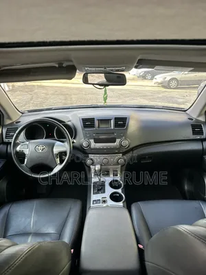 Toyota Highlander Limited 2012 Red