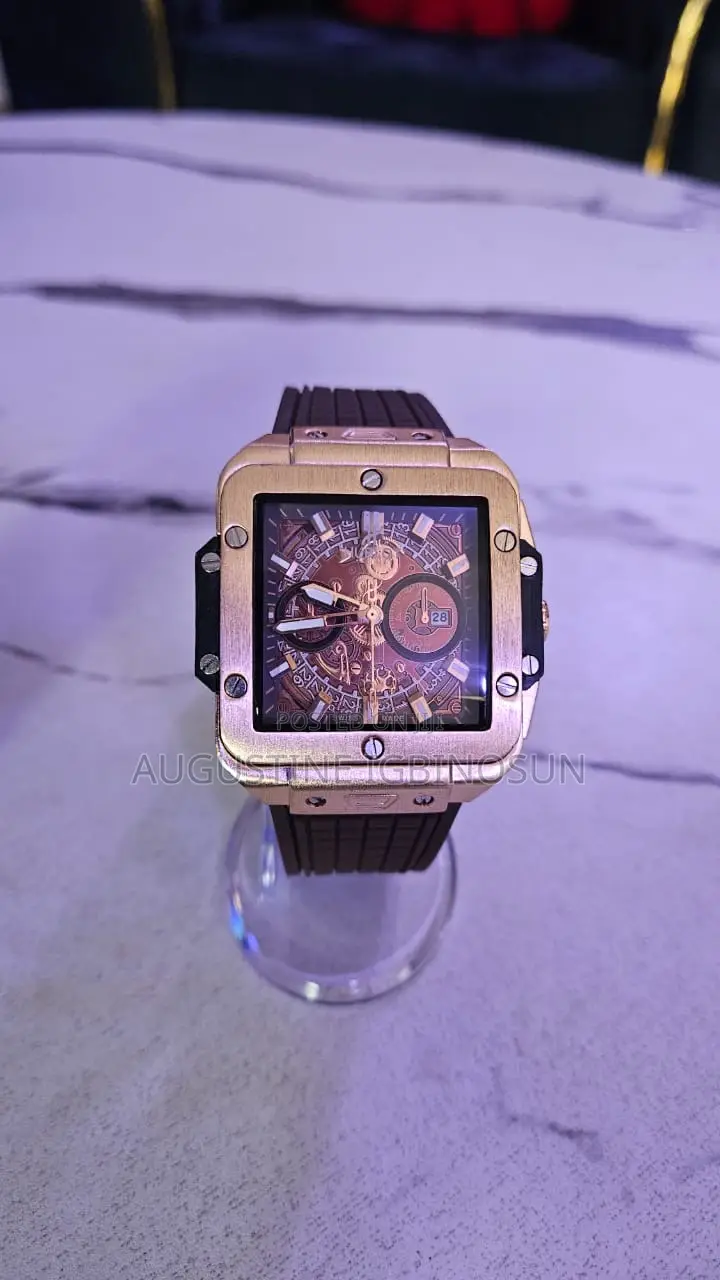 Hublot Wristwatch the Brown Is and the Black 