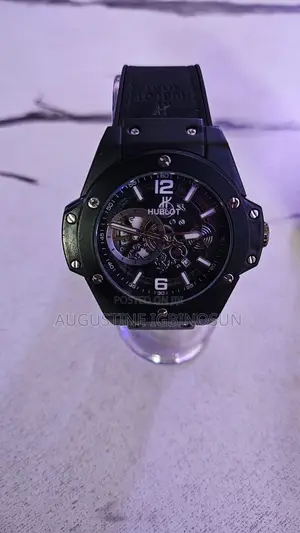 Hublot Wristwatch the Brown Is and the Black 