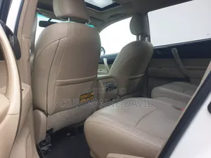 Toyota Highlander Limited 2012 White