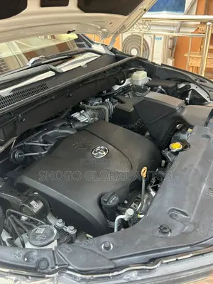 Toyota Highlander Limited 4x2 V6 (3.5L 6cyl 8A) 2017 White