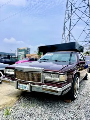 Cadillac Deville 1987 Maroon