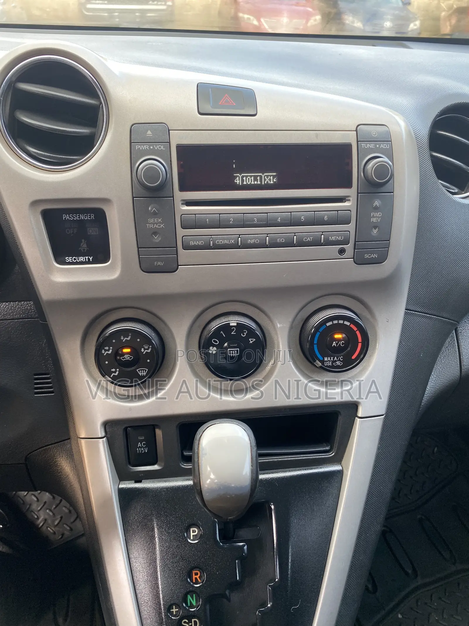 Pontiac Vibe 2008 Red