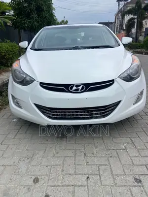 Hyundai Elantra 2013 White