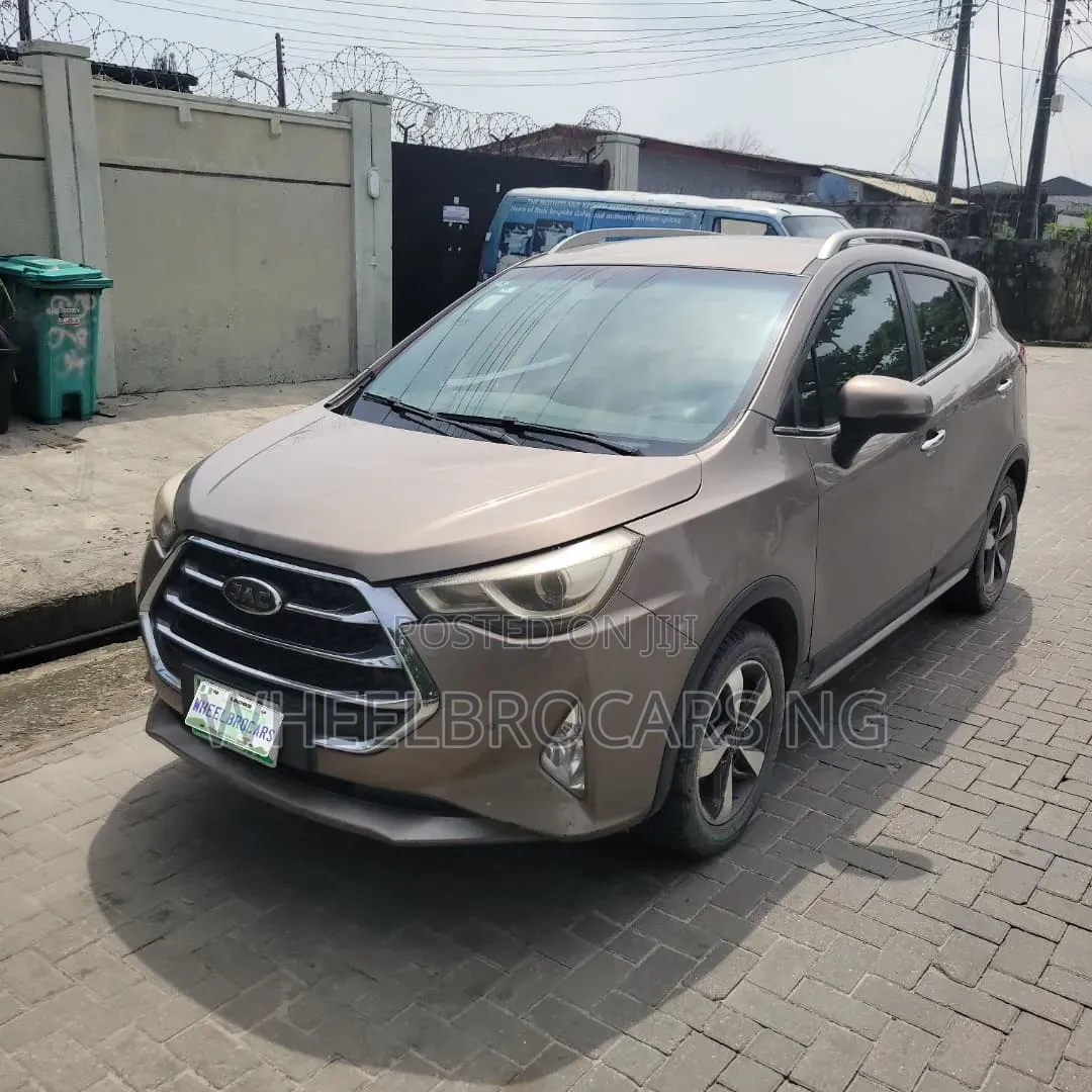 JAC S3 2019 Gold