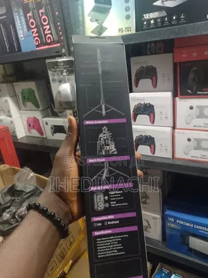 C08 Stable Selfie Stick Tripod With Light