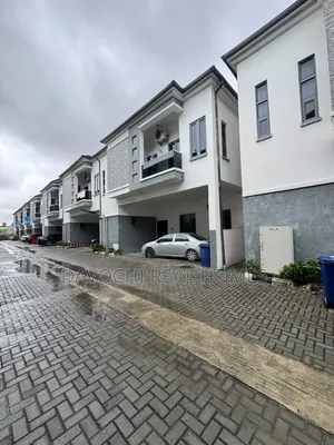 4bdrm Duplex in Ikota for rent
