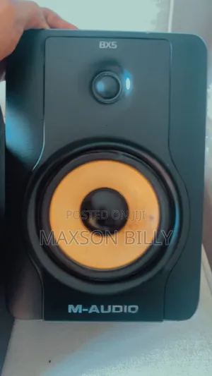 Studio Soundcard, Bx5 Speaker and Takstar Mic