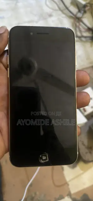 Apple iPhone 7 128 GB Gold