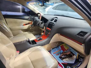 Lexus ES 350 2011 Gray