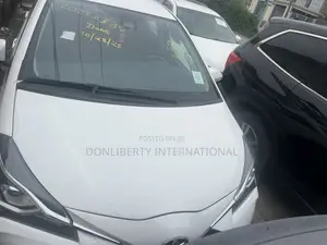 Toyota Yaris 2019 White