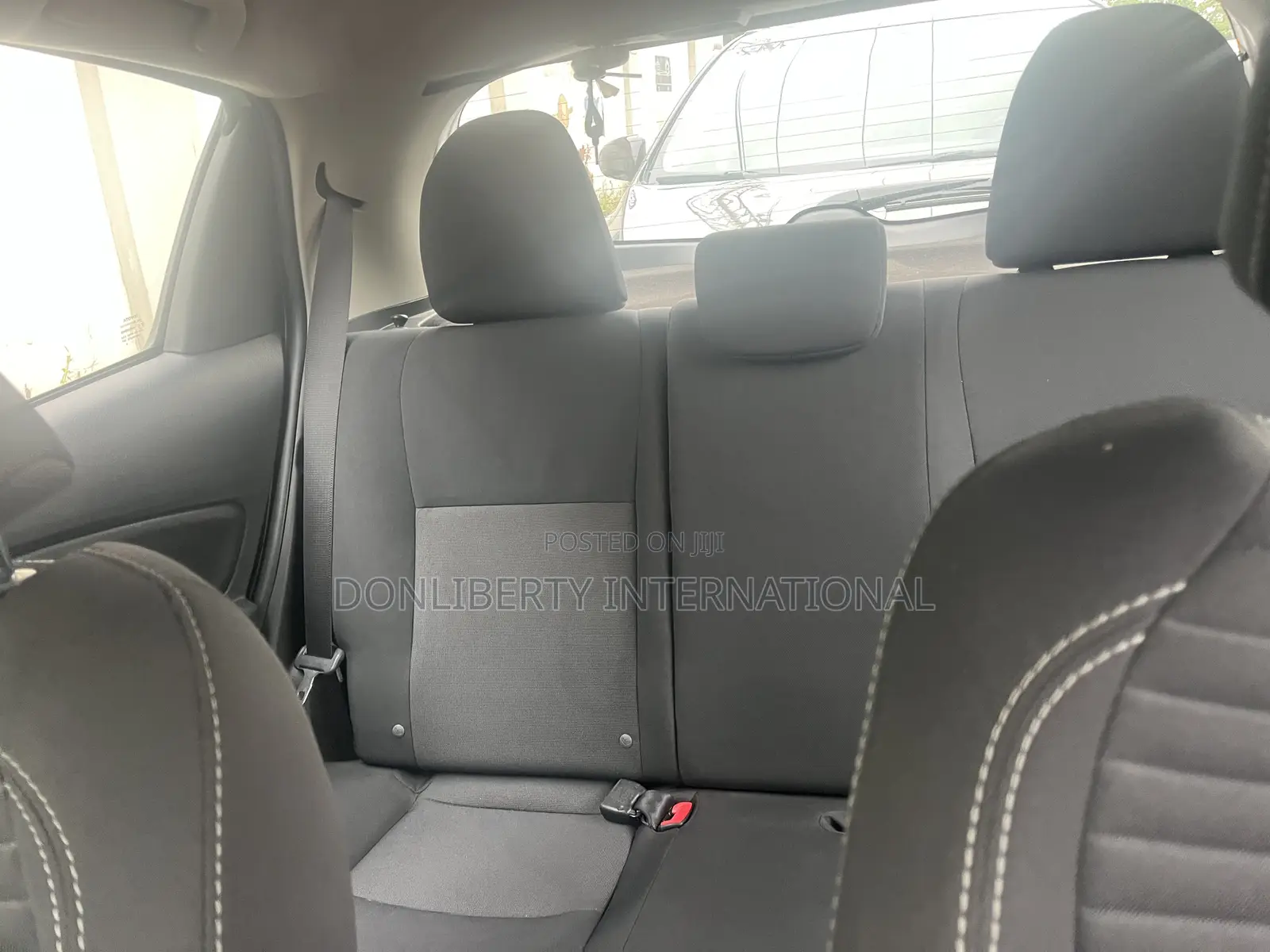 Toyota Yaris 2019 White