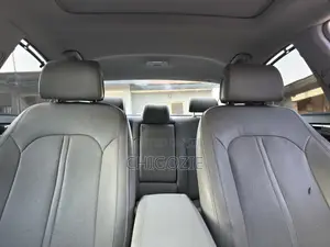 Hyundai Sonata Limited Sedan FWD (2.4L 4cyl 6A) 2017 Blue