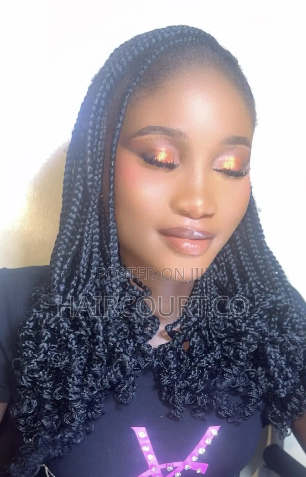 Professional , Clean and Time Sensitive Pro Makeup Artist.
