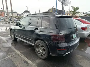 Mercedes-Benz GLK-Class 2010 Black