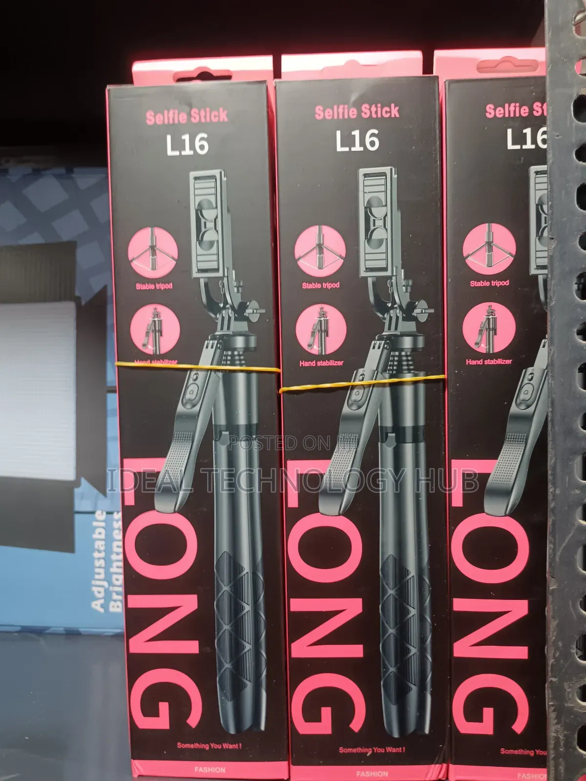 L16 Tripod