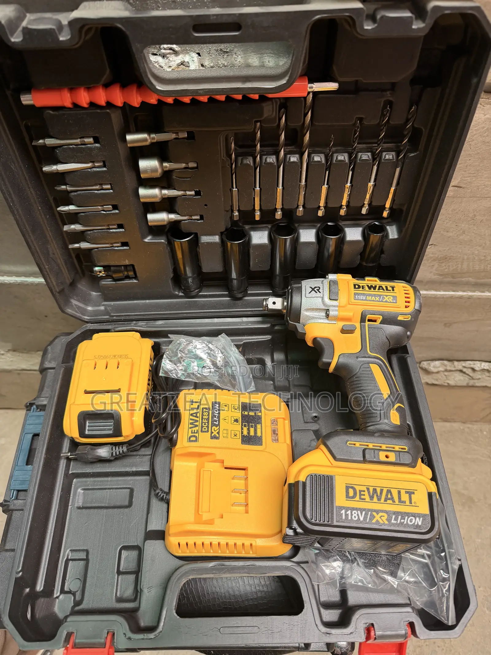 Cordless Impact Wrench Machine