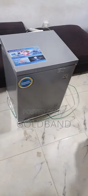 Midea Chest Freezer 142l With Stable Cooling Performance