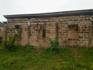 4bdrm Apartment in Benin City for sale