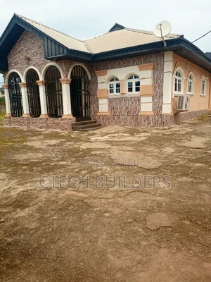 4bdrm Apartment in Benin City for rent