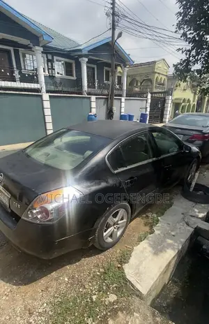 Nissan Altima 2.5 2008 Black