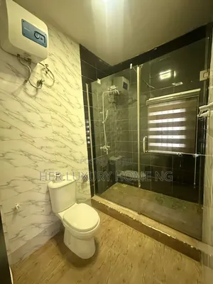 2bdrm Apartment in Canal West Estate, Lekki for rent