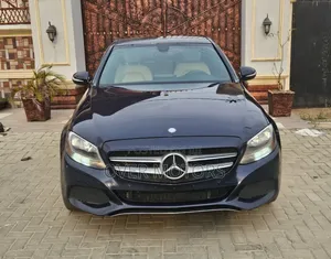 Mercedes-Benz C300 2015 Blue