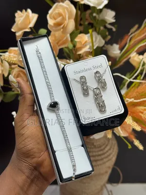 Female Jewelry Set