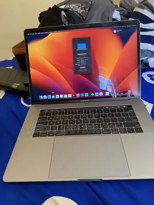 Laptop Apple MacBook Pro 2017 16GB Intel Core i7 SSD 256GB