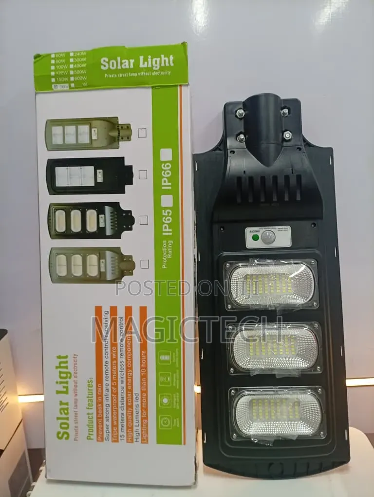 Suntrick 200w Solar Street Light