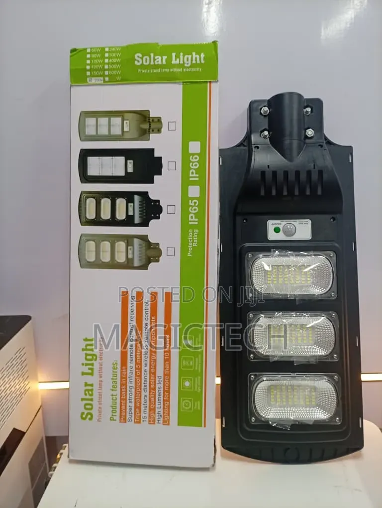Suntrick 200w Solar Street Light