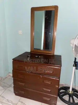 Four Layered Drawer Without Mirror