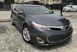 Toyota Avalon XLE Sedar FWD (3.5L 6cyl 6A) 2013 Gray