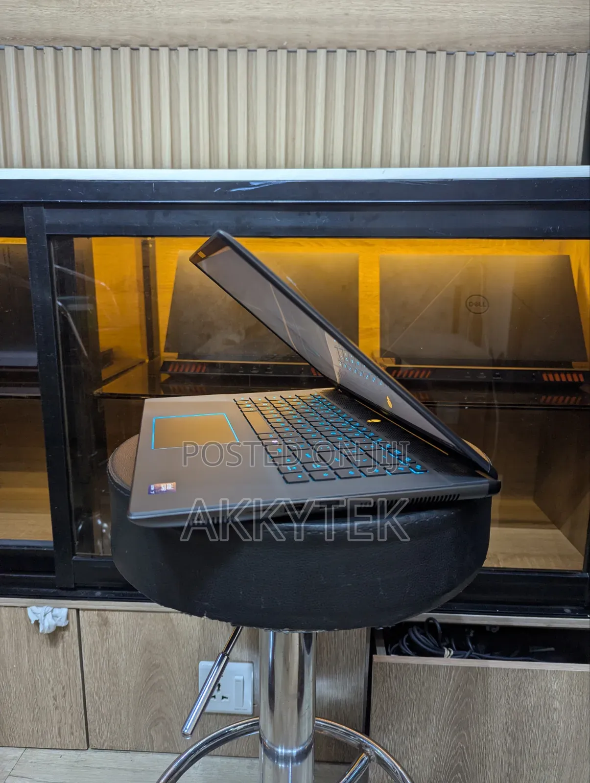 Laptop Alienware M16 R2 16GB Intel Core Ultra 7 SSD 1T
