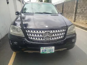 Mercedes-Benz M Class 2010 Black